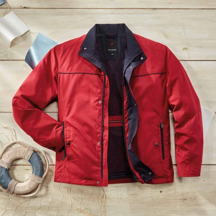 Sportive Sommerjacke