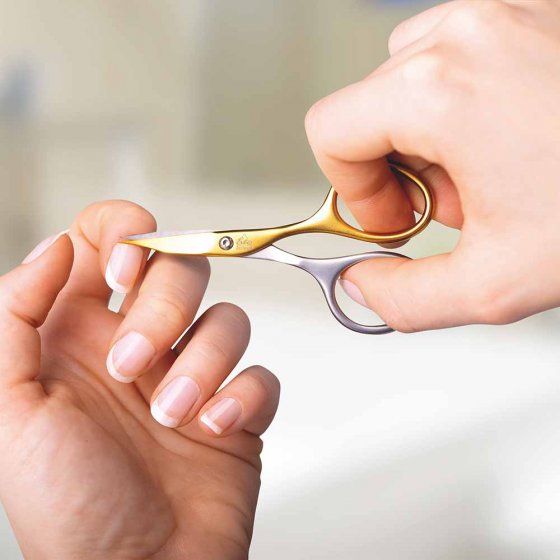 Selbstschärfende Nagelschere 