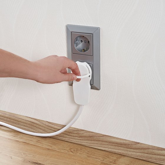3er-Steckdose mit Flachstecker