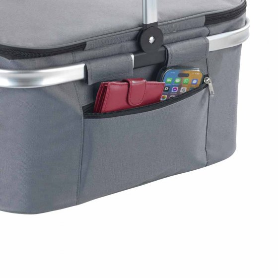 Einkaufskorb mit Kühltasche