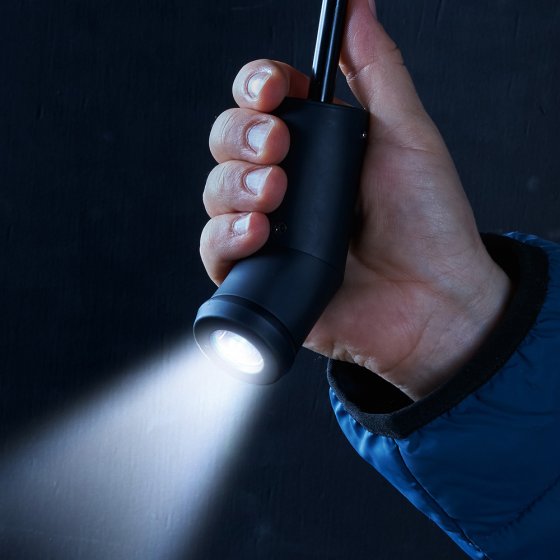 Automatischer Regenschirm mit 180°-Taschenlampe