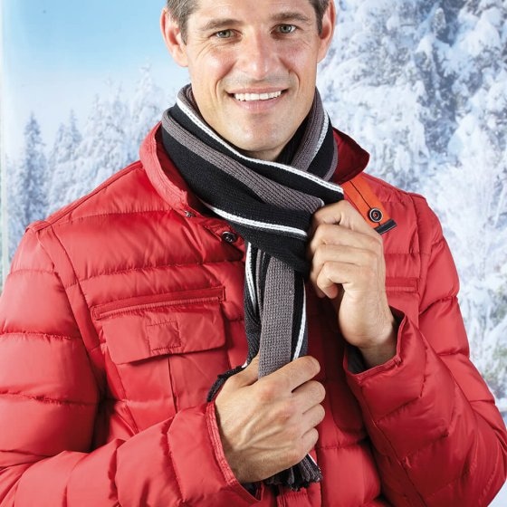 IHR GESCHENK: MULTICOLOR-STRICKSCHAL 